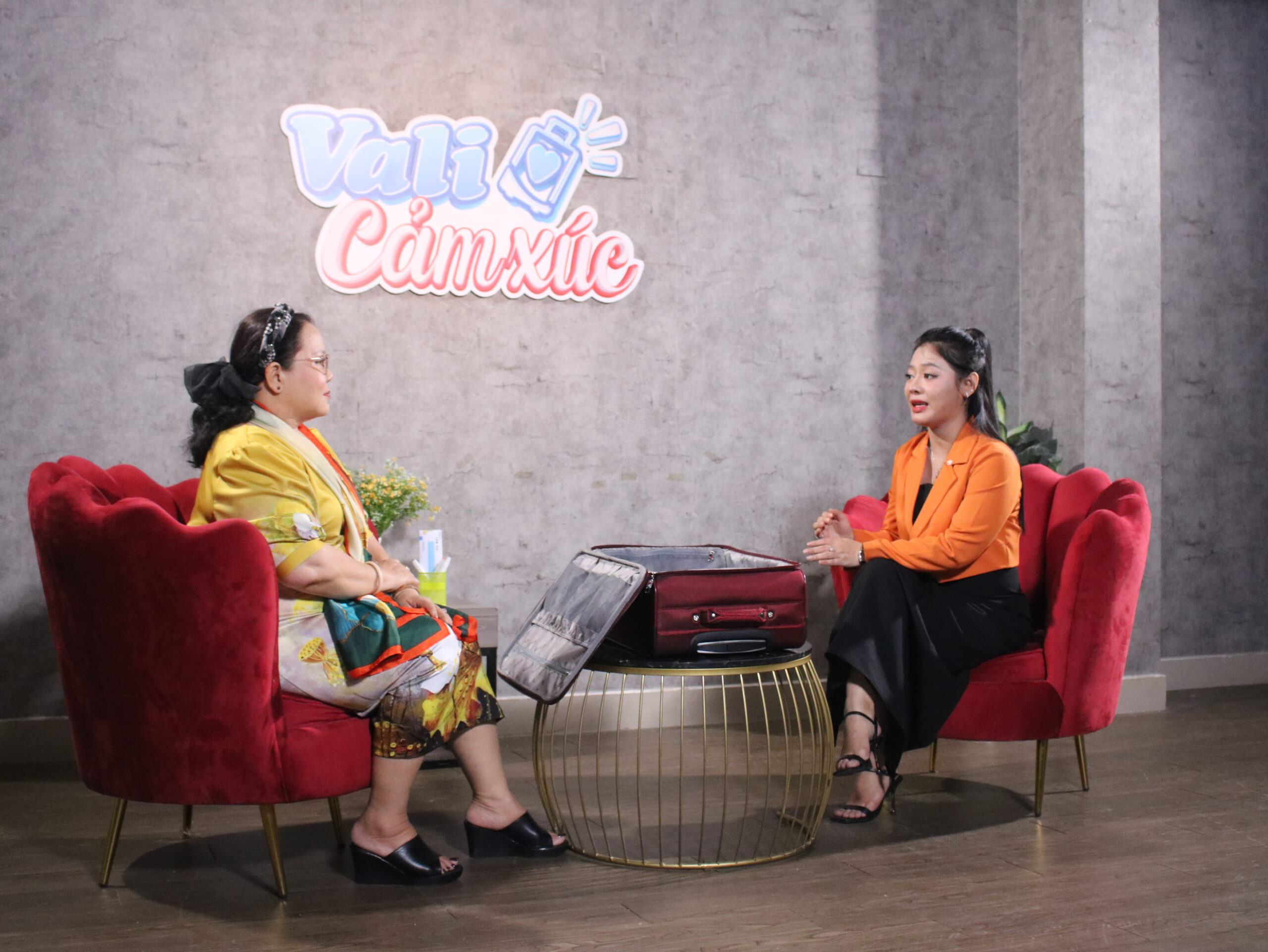 Diễn viên Ngọc Lan: “Niềm vui của tôi là được đồng hành cùng con”
