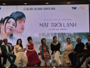 Mai Thu Huyền cho biết cô nhận lời vì thứ nhất đây là phim phát trên VTV và tiếp nữa đạo diễn là Lê Hùng Phương, người quen biết đã lâu.