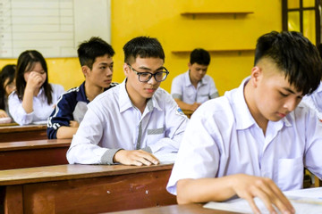 Đề thi thử tốt nghiệp THPT môn Văn năm 2025 của Hà Nội