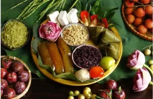 Mâm cỗ cúng Tết Đoan ngọ của người Hà Nội. Ảnh: Bùi Thủy