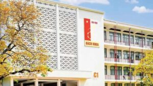 Đại học đầu tiên công bố công thức quy đổi điểm xét tuyển năm 2025