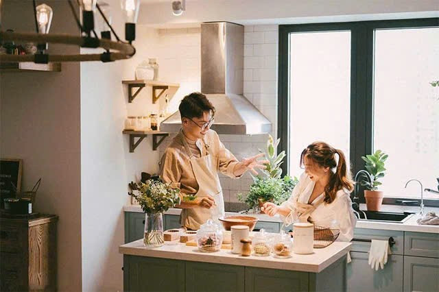 Sống thử trước hôn nhân, văn minh hay không?