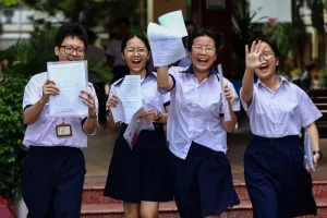 Thí sinh thi lớp 10 công lập TP HCM, tại THCS Hoa Lư (TP Thủ Đức), tháng 6/2025. Ảnh: Quỳnh Trần