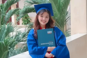 Sinh viên Đại học Kinh tế TP.HCM. Ảnh: FBNT.