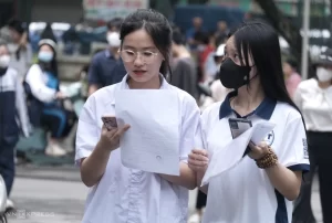 Thí sinh thi đánh giá năng lực Đại học Sư phạm Hà Nội hôm 17/5. Ảnh: Dương Tâm