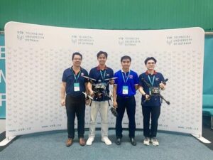 Đội Trường ĐH Sư phạm Kỹ thuật TP HCM có mặt tại vòng chung kết cuộc thi thiết kế máy bay không người lái, tổ chức tại Trường ĐH Kỹ thuật Ostrava (Cộng hòa Czech)