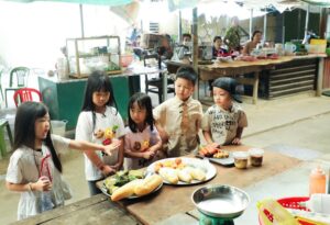 Diễn viên Duy Hưng dạy con phải "cho roi cho vọt"