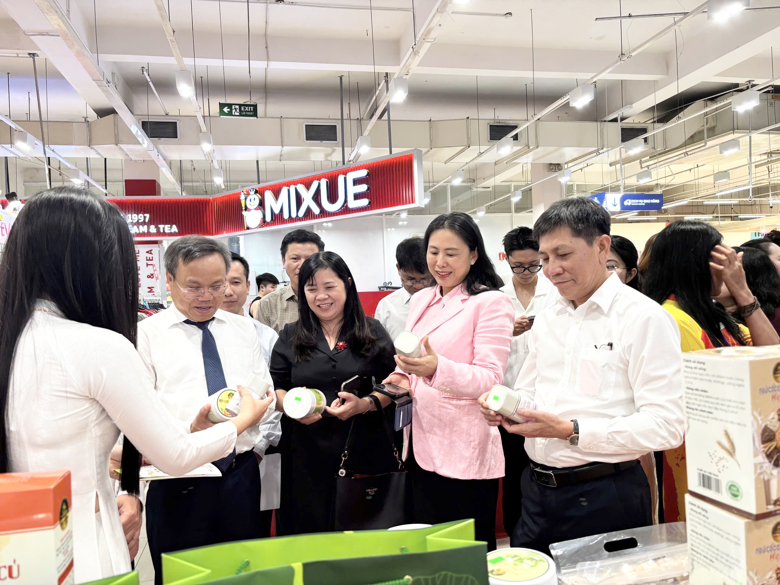 Tưng bừng Ngày hội sản phẩm tỉnh Quảng Trị tại TP.HCM