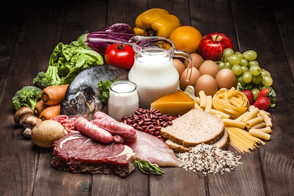 Trẻ cần được ăn uống đầy đủ dưỡng chất để đảm bảo nhu cầu năng lượng cho giai đoạn dậy thì.