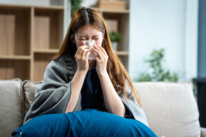 Não mô cầu có biểu hiện ban đầu không rõ ràng, dễ bị hiểu nhầm với bệnh hô hấp thông thường. Ảnh: Shutterstock