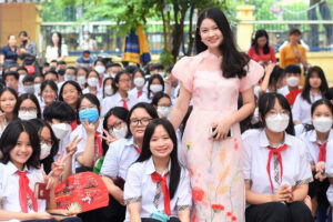 Cách tính lương giáo viên hiện nay, người cao nhất bao nhiêu?
