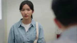 Nhà nghèo nhưng Xuân lúc nào cũng săm soi, khó tính với người khác.