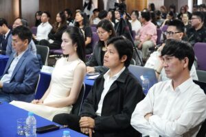 Hội thảo có sự tham dự của nhạc sĩ Nguyễn Văn Chung, Á hậu - ThS Phương Anh
