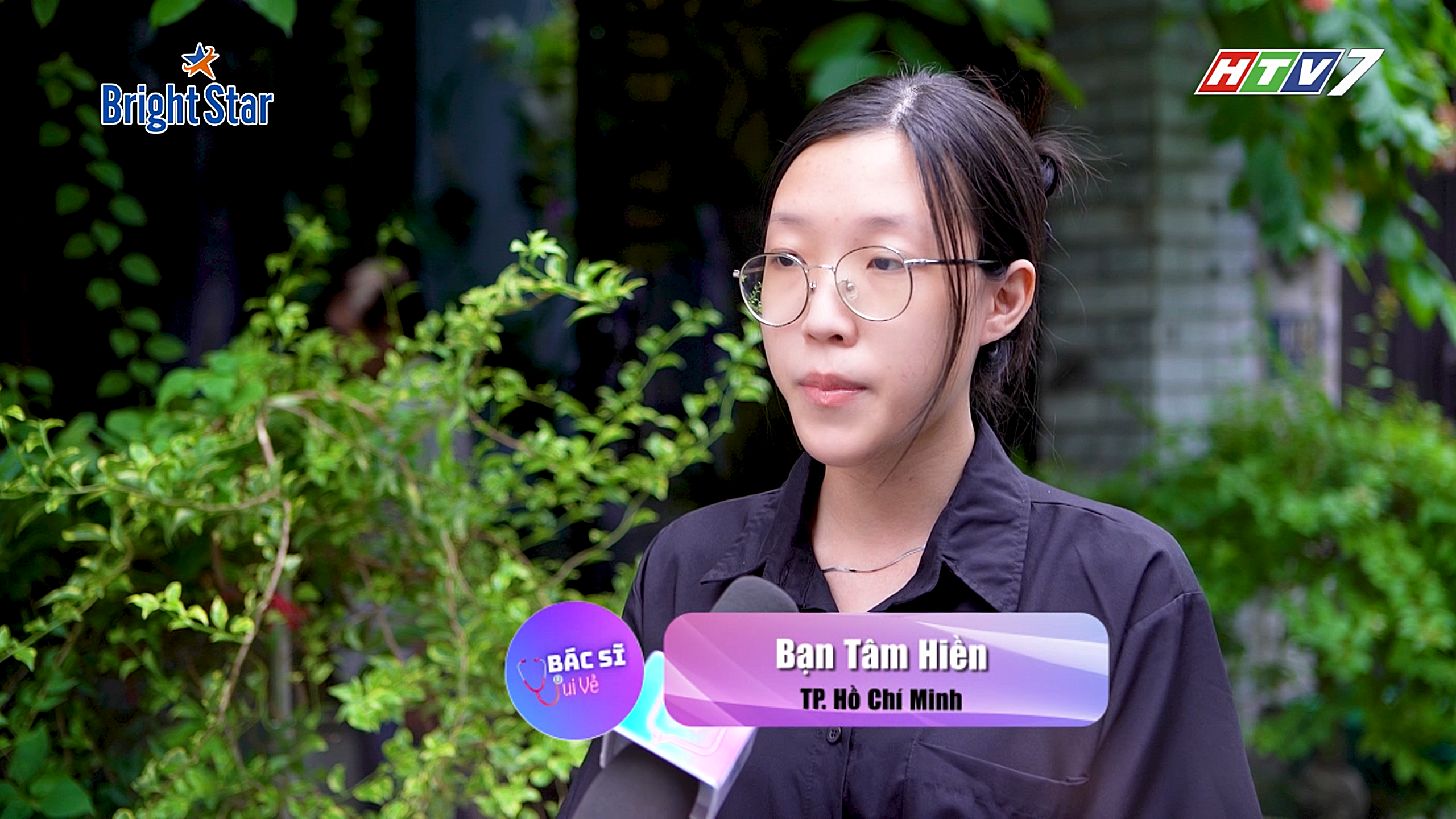 Bác sĩ vui vẻ “bật mí” cách dùng thảo dược giúp răng khoẻ đẹp Bác sĩ vui vẻ “bật mí” cách dùng thảo dược giúp răng khoẻ đẹp