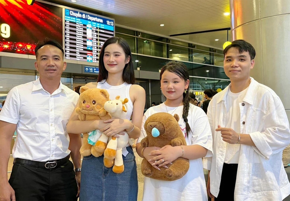 Hoa hậu Ý Nhi lên tiếng tin đồn đã chia tay bạn trai