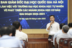GS Lê Quân, Giám đốc ĐH Quốc gia Hà Nội làm việc với Trường ĐH Khoa học Tự nhiên về phát triển các ngành khoa học cơ bản.