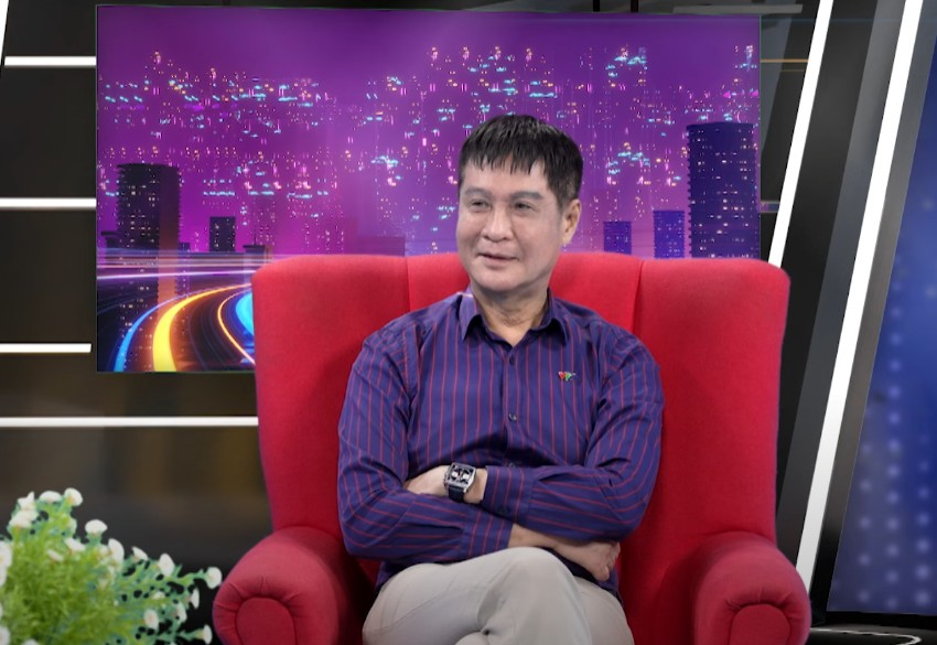 Cấm yêu nơi công sở là sai pháp luật ?