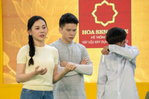 Diễn viên Phương Oanh chia sẻ cùng gia đình Em Vi Quốc Việt