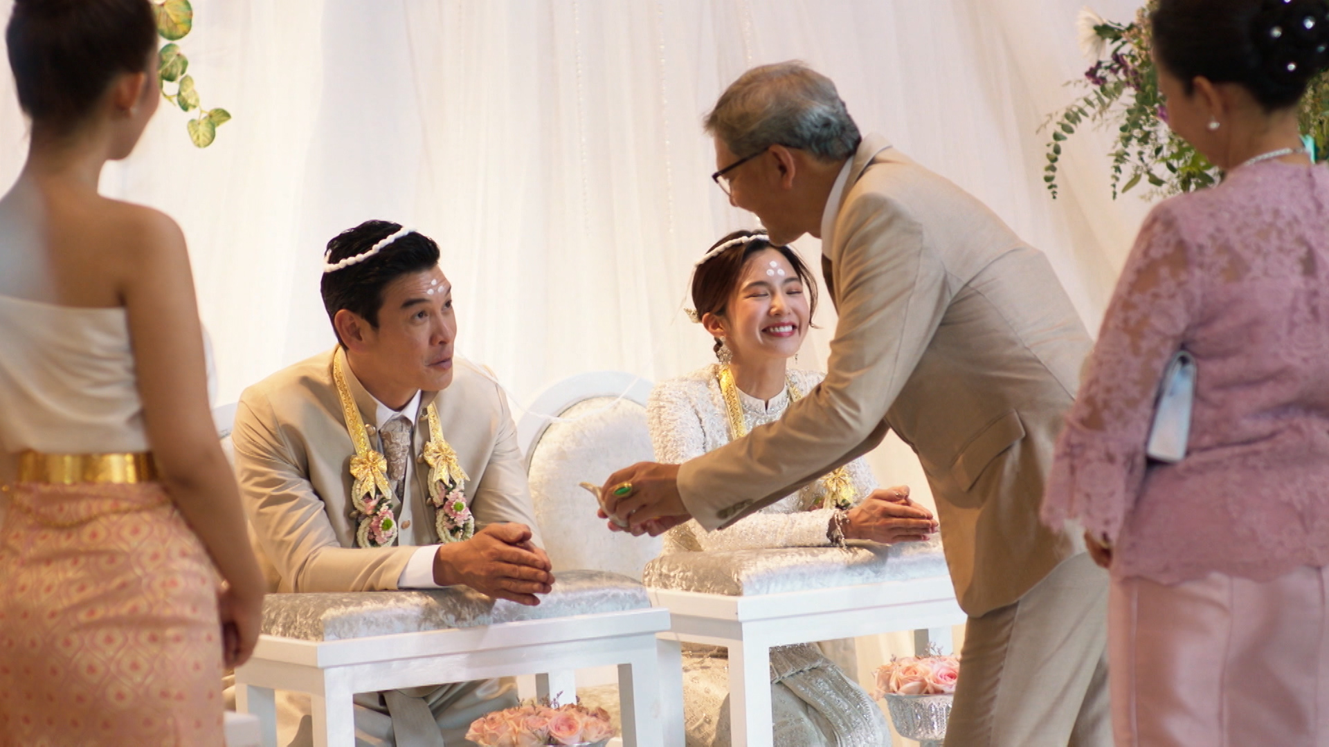 Cuộc Chiến Hôn Nhân là bộ phim tâm lý xã hội Thái Lan, quy tụ dàn diễn viên đình đám