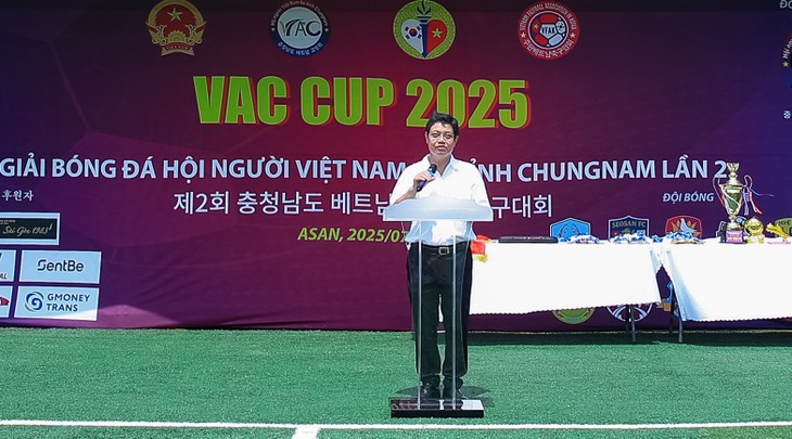 Ông An Vũ Bình, Bí thư thứ hai Đại sứ quán Việt Nam tại Hàn Quốc, phát biểu tại sự kiện. Ảnh: Ban Tổ chức