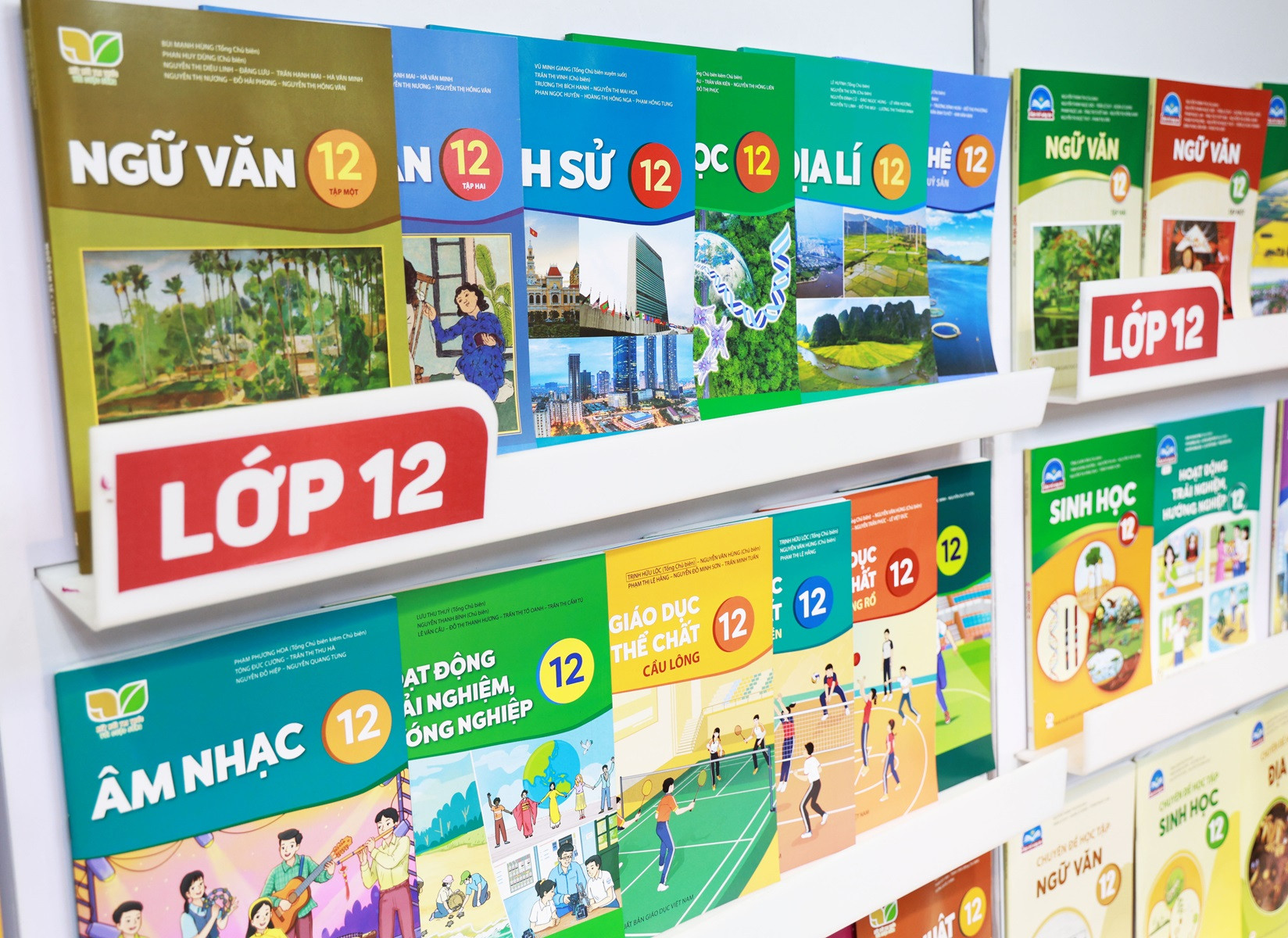 Đang rà soát để sửa sách giáo khoa sau sáp nhập tỉnh, thành từ 1/7