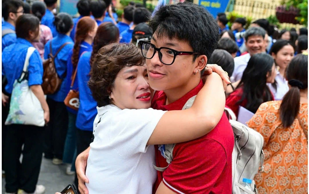 Con trượt lớp 10- hãy luôn ở bên con, nhất là khi thất bại