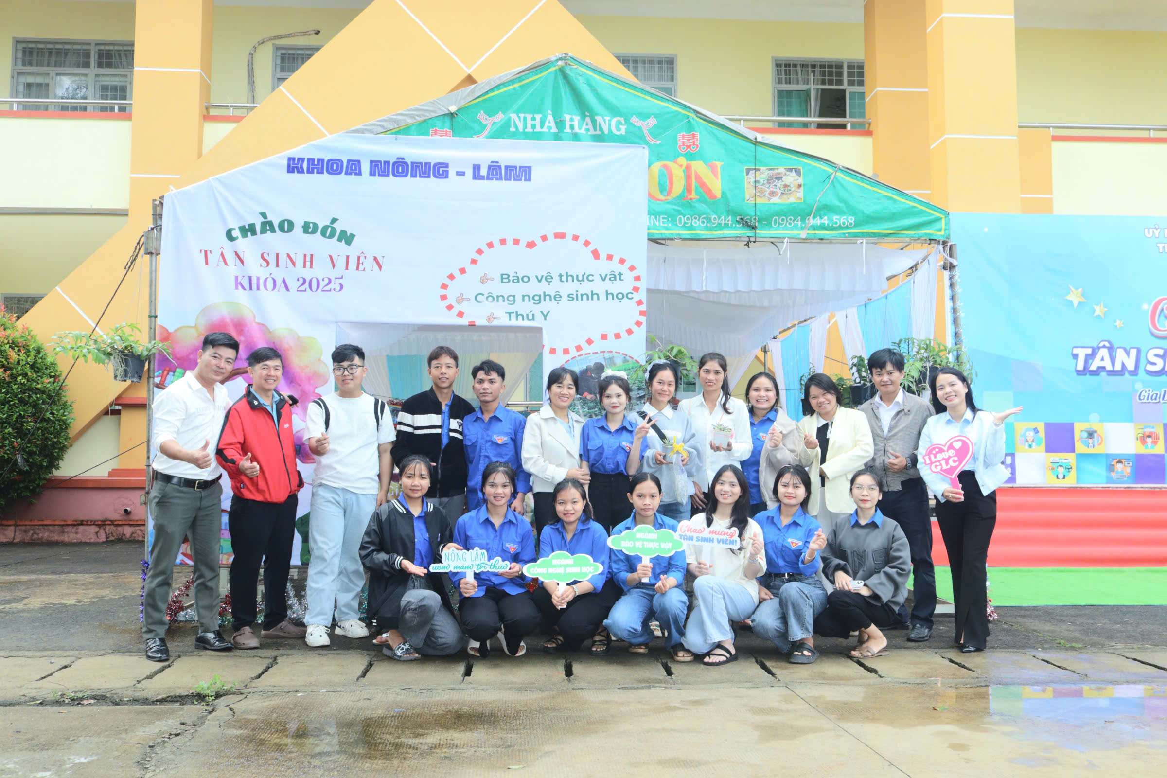 Tưng bừng ngày nhập học tại Trường Cao đẳng Gia Lai