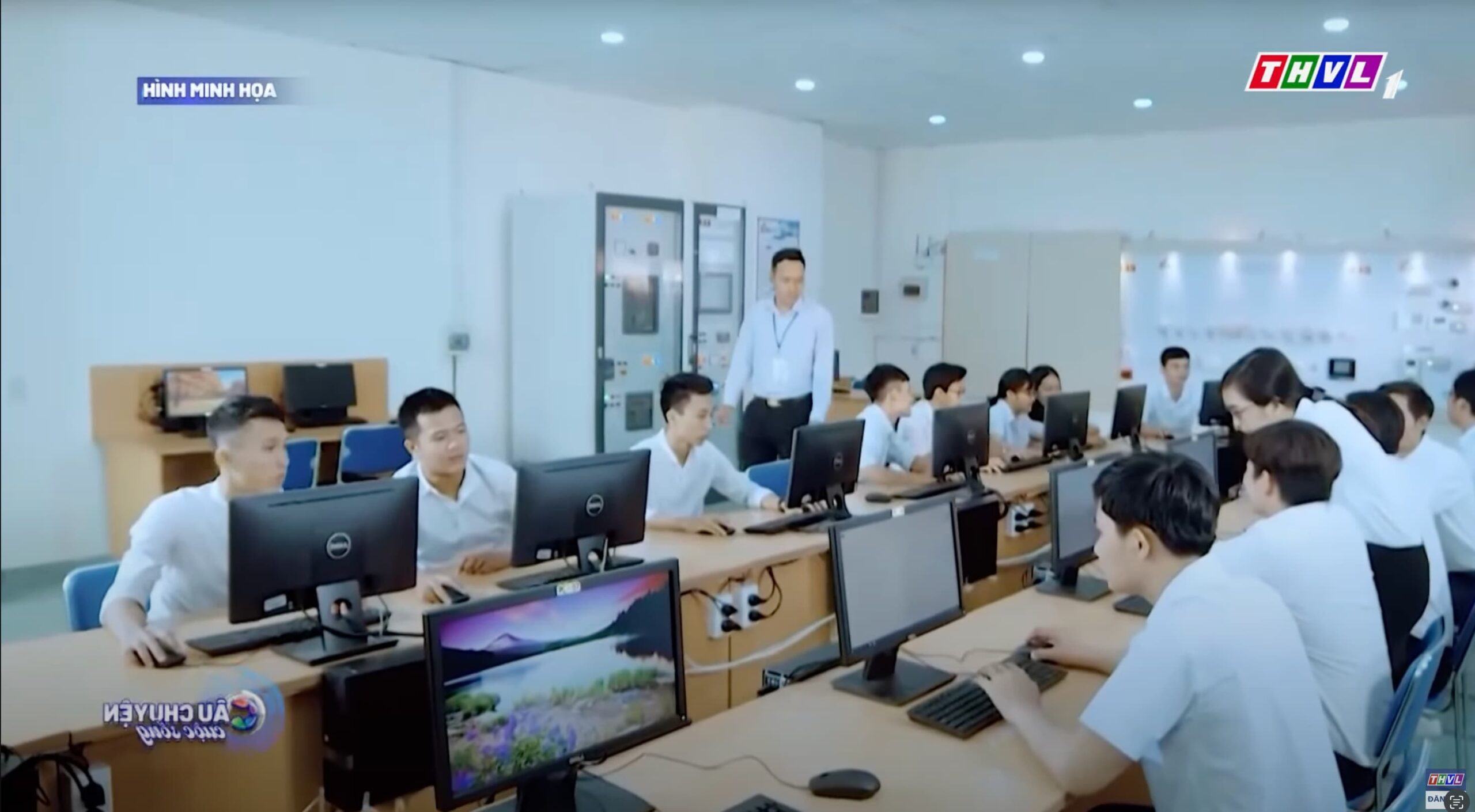 Cùng con ứng dụng công nghệ AI trong học tập