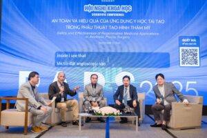 PGS.TS.BS Nguyễn Đình Tùng - PGS.TS.BS Nguyễn Hồng Hà - PGS.TS.BS Phan Hiếu Liêm - PGS.TS.BS Lê Hành - GS.TS. BS Kotaro Yoshimura (từ trái sang)