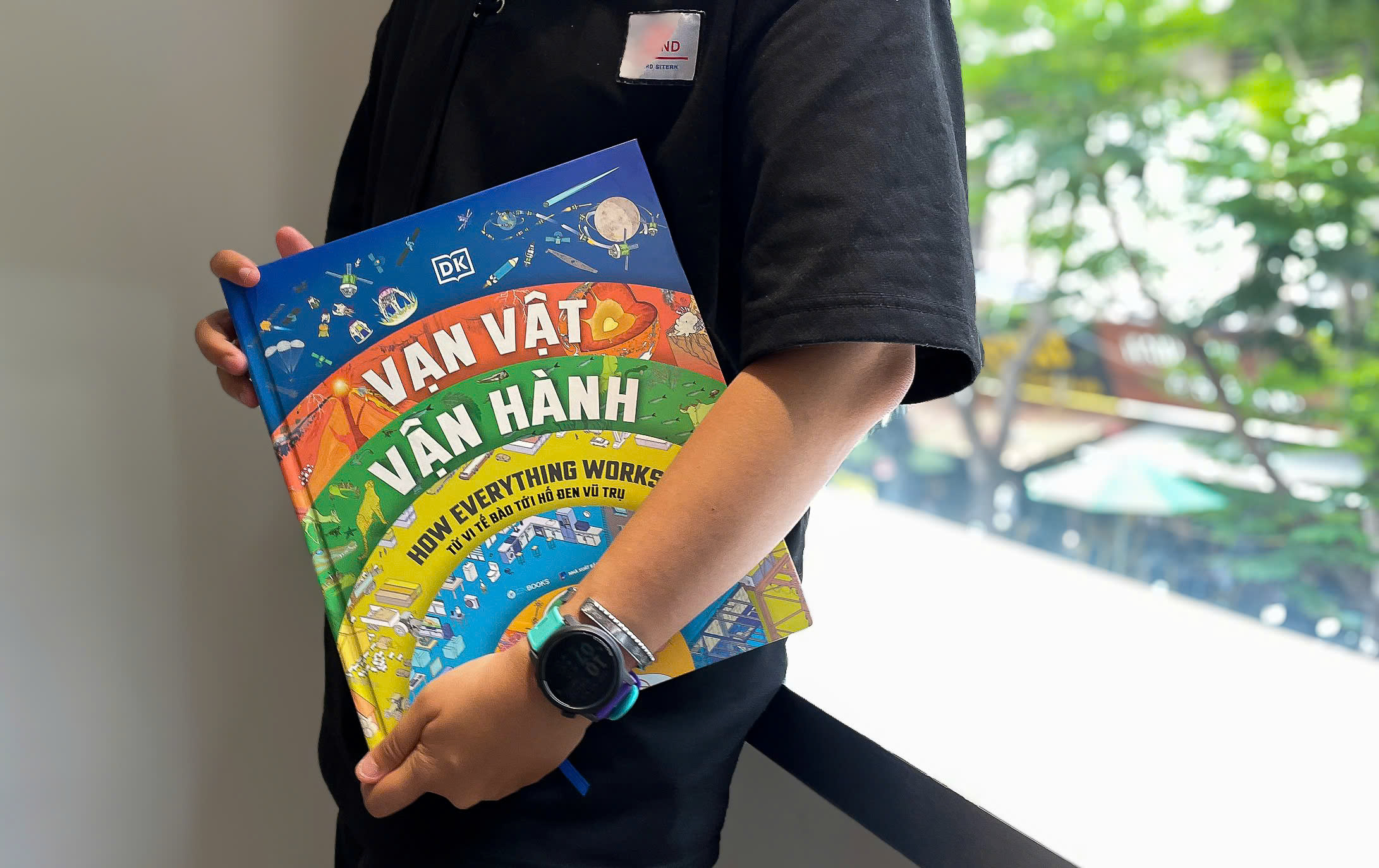 Vạn vật vận hành - Nhiều tác giả