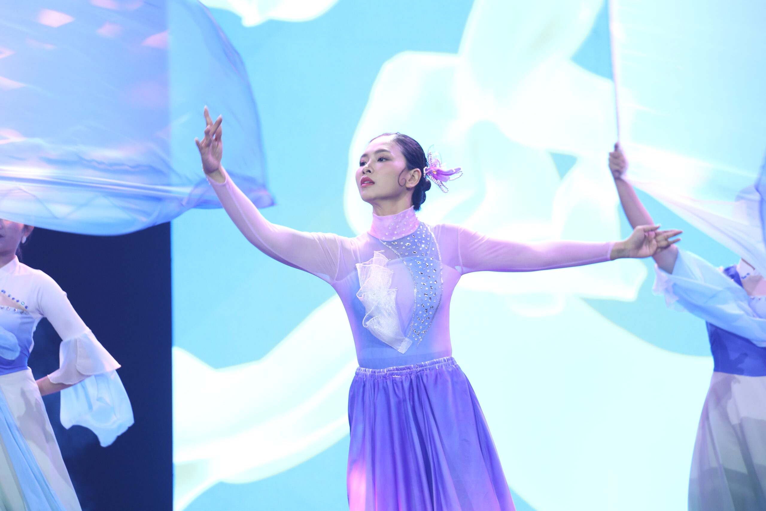 Chương trình Chinh phục đam mê được phát sóng vào lúc 21 giờ, thứ 7 hàng tuần trên kênh THVL1