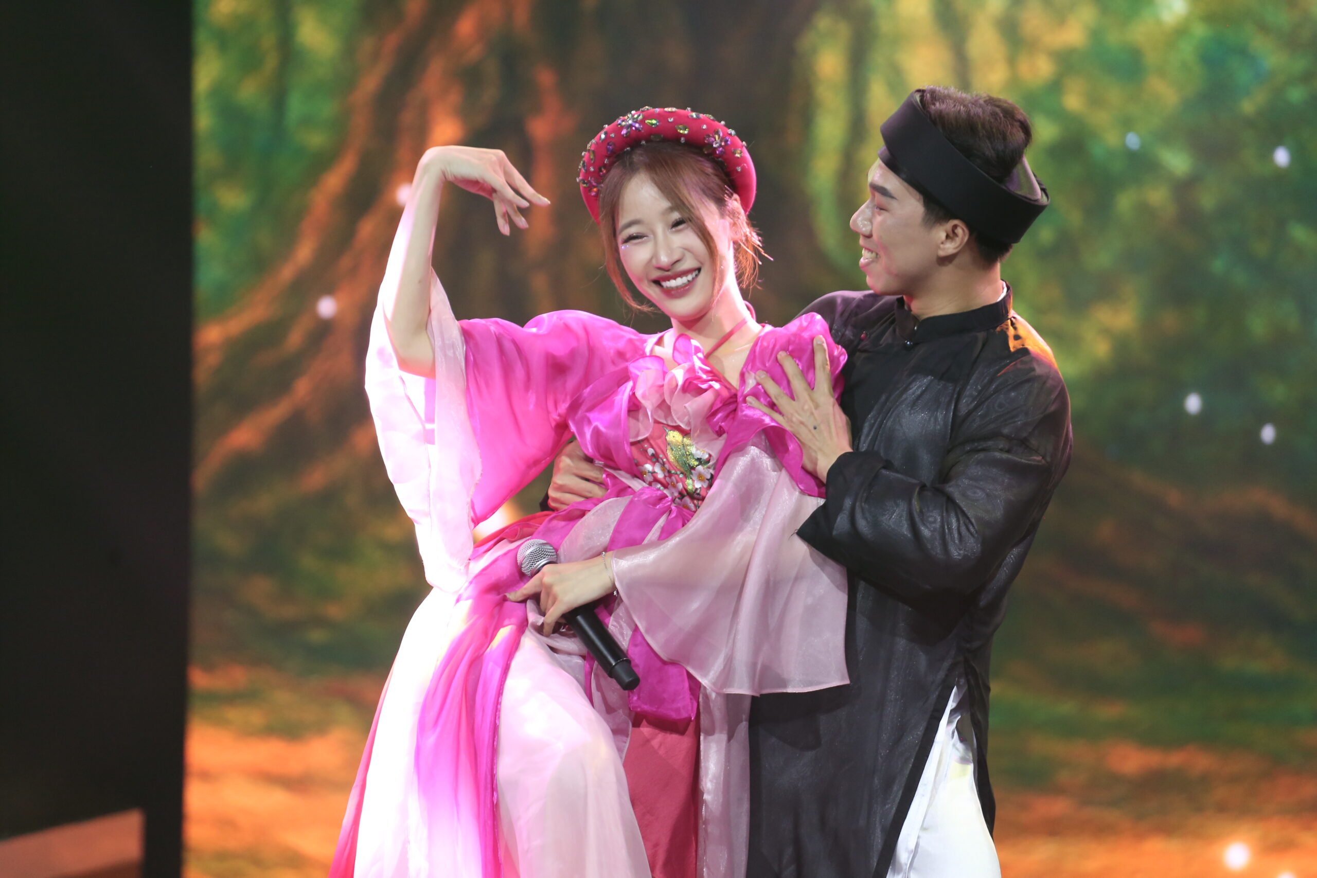 Thí sinh KHÁNH LINH 