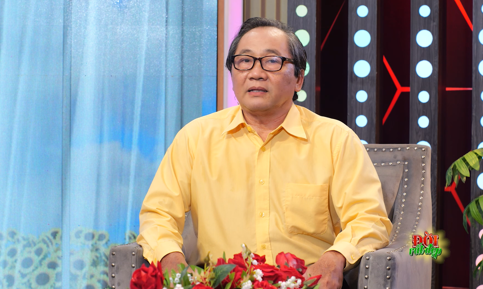 Người thầy thắp sáng cho trẻ em khiếm thị – Nguyễn Phi Hùng