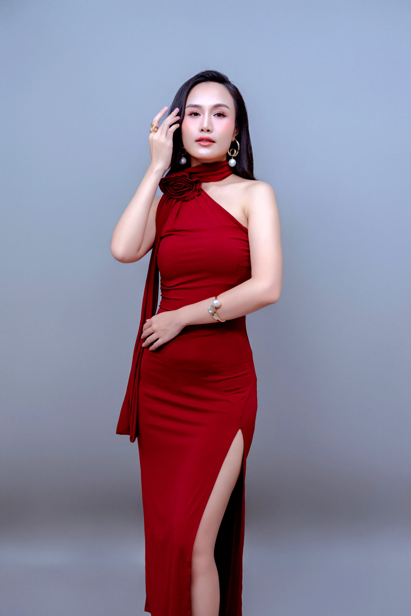 Ca sĩ Phan Như Thùy