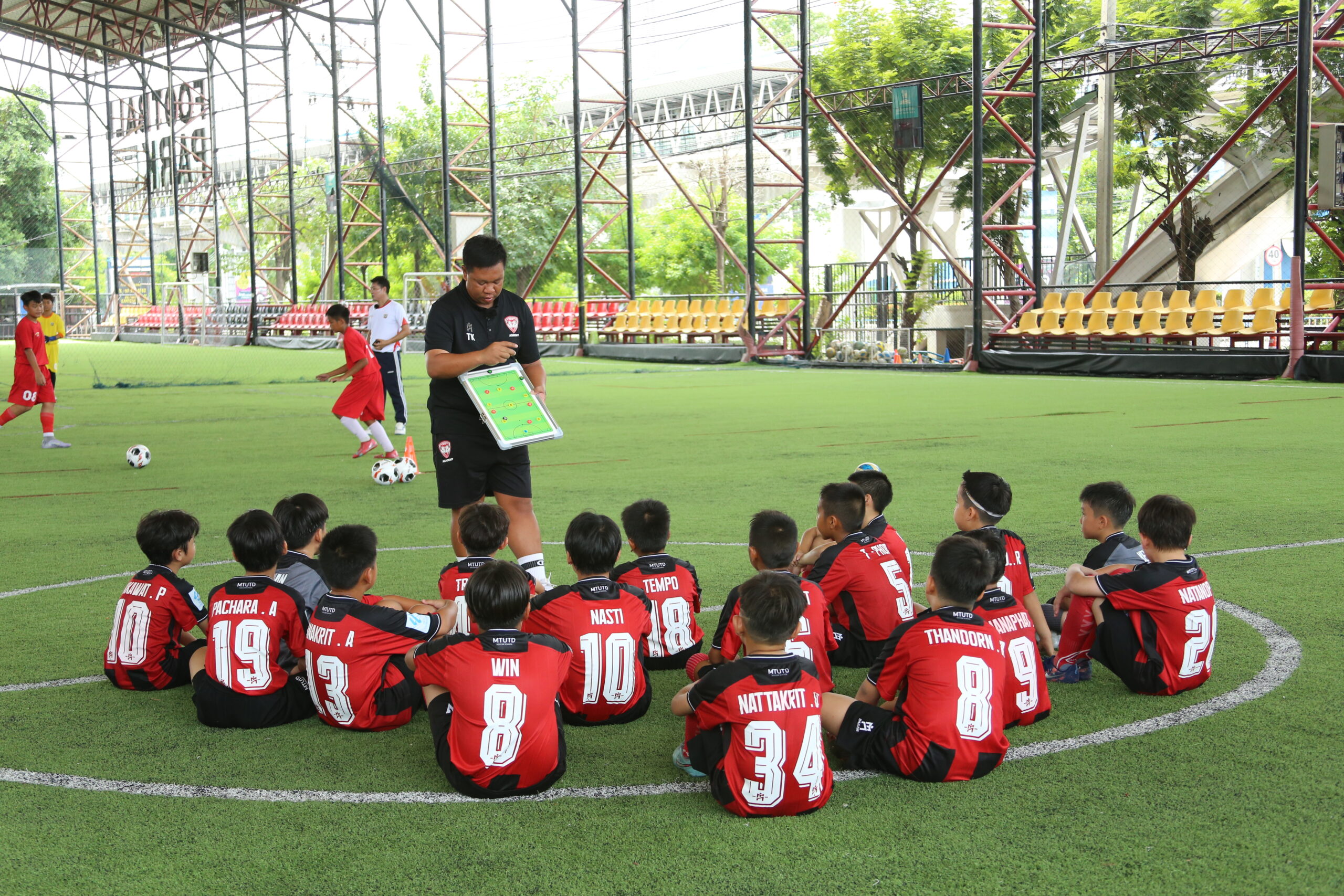 Top 10 Cầu thủ nhí thắng đậm 6-1 trong trận giao hữu với đội Thái Lan