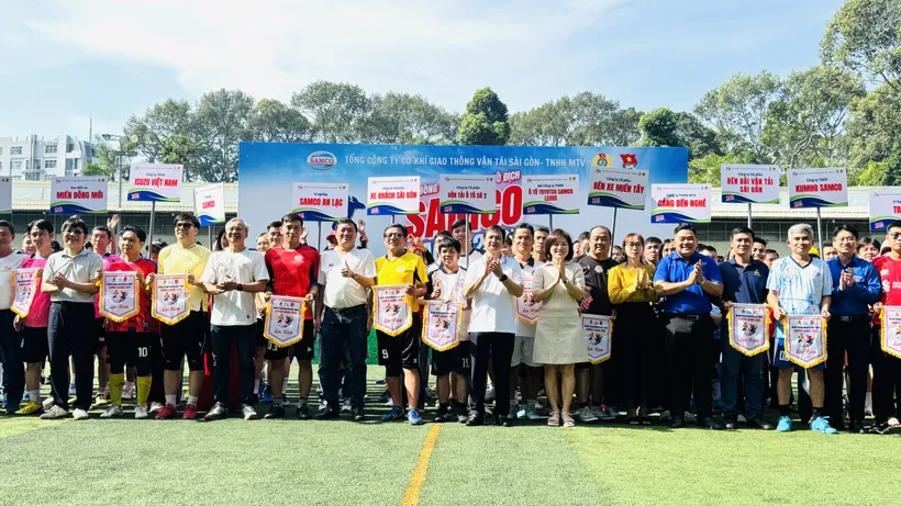 Nghi thức khai mạc giải đấu. Ảnh: Đình Dư