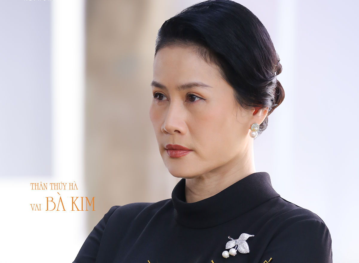 iễn viên Thân Thúy Hà đảm nhận vai bà Kim