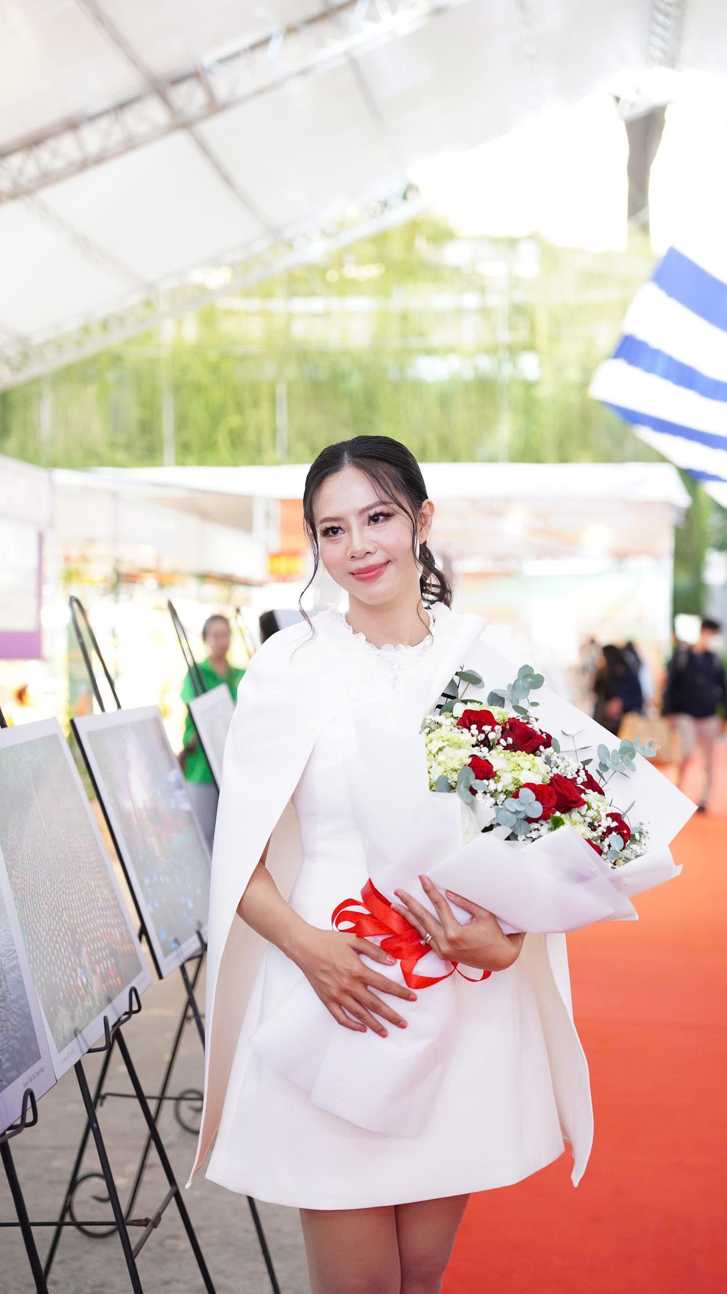 tác giả trẻ Mị Dung