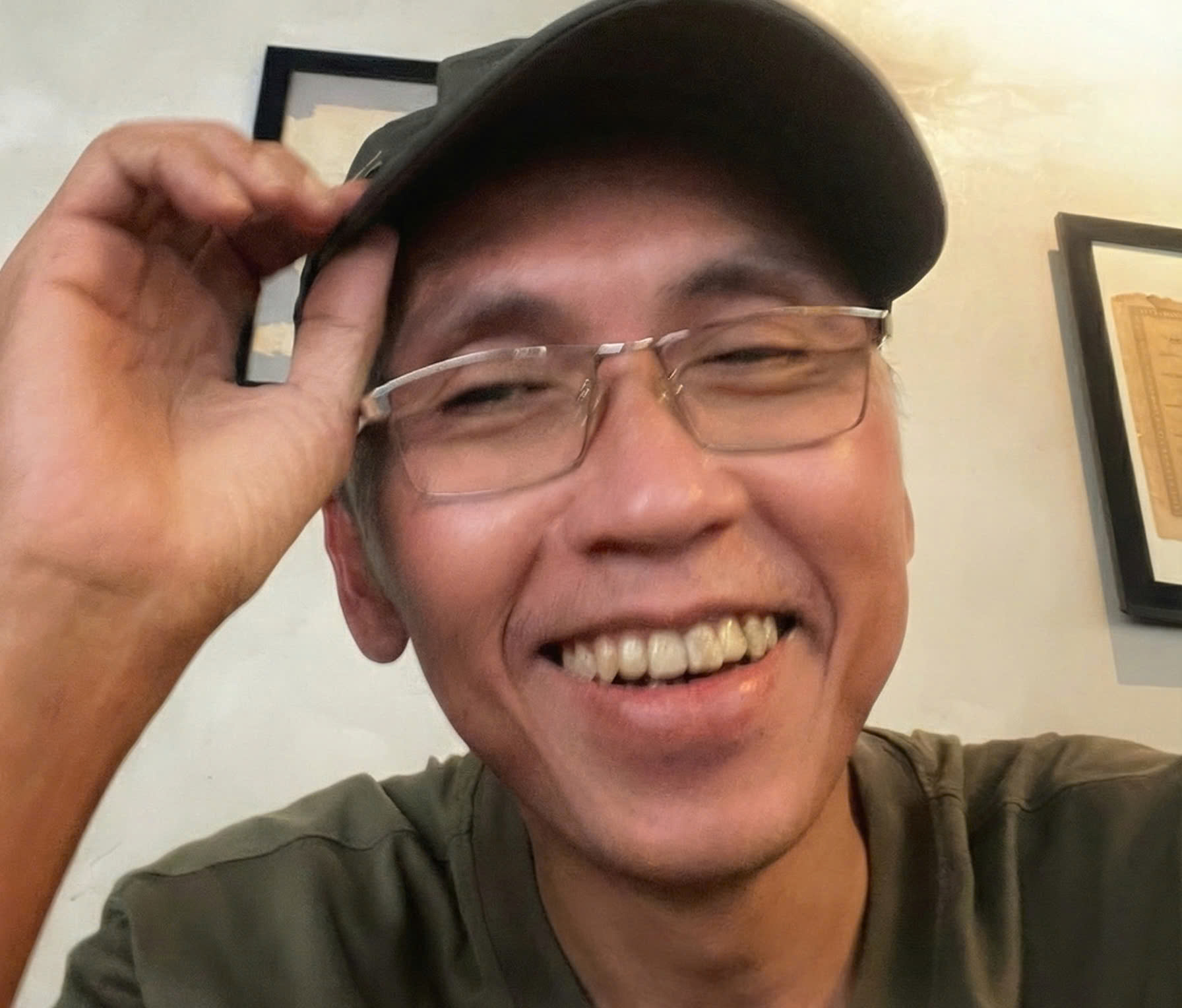 Nguyễn Ngọc Thuần trở lại với Vẻ đẹp của kẻ chán chường