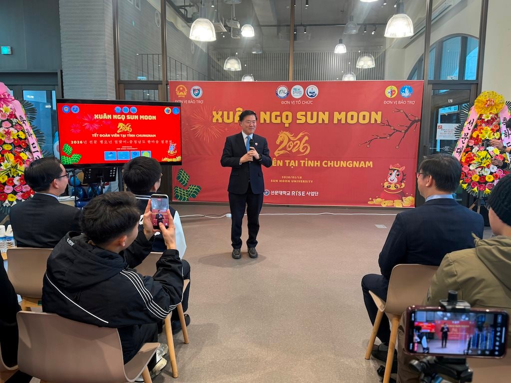 ông Kim Hak-Min – Chủ tịch Hội đồng Tư vấn thẩm định đạo đức Quốc hội Hàn Quốc