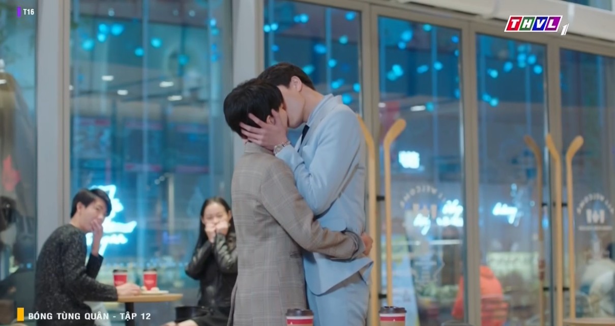 Phim Bóng tùng quân