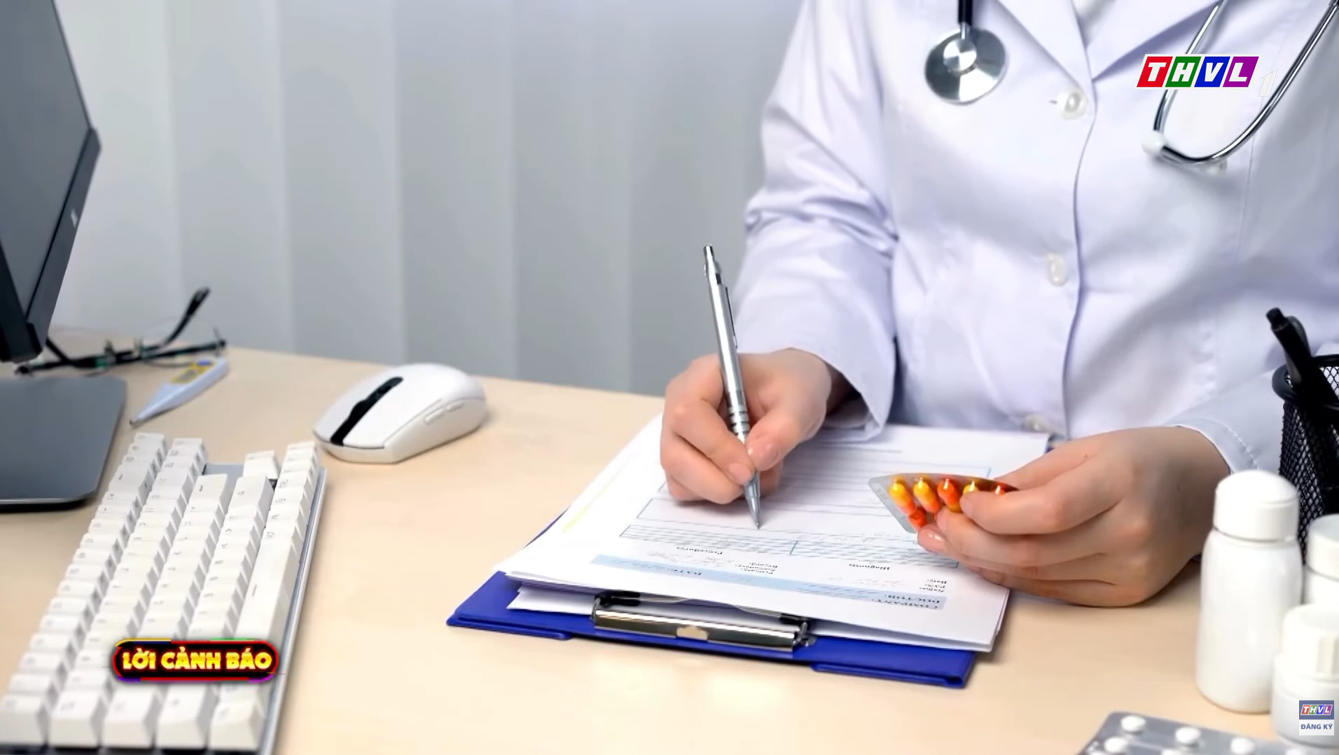 Lời Cảnh Báo được phát sóng vào lúc 19h50 Thứ Hai và Thứ Tư hàng tuần trên kênh THVL1.