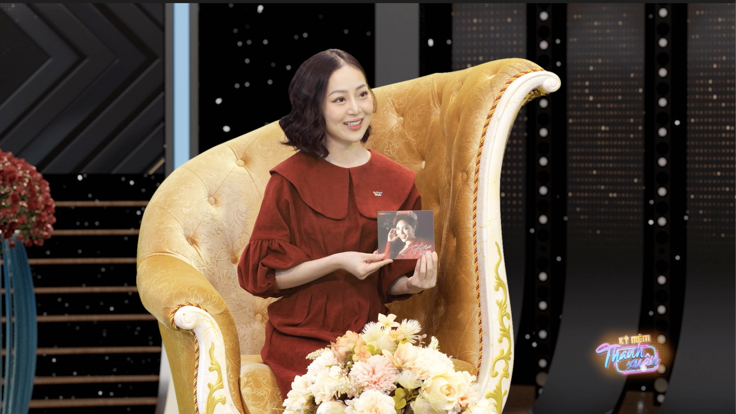 Kỷ Niệm Thanh Xuân với ca sĩ Tuyết Mai được phát sóng lúc 19:15, Chủ Nhật ngày 22/02/2026 (Mùng 6 Tết) trên kênh VTV9.