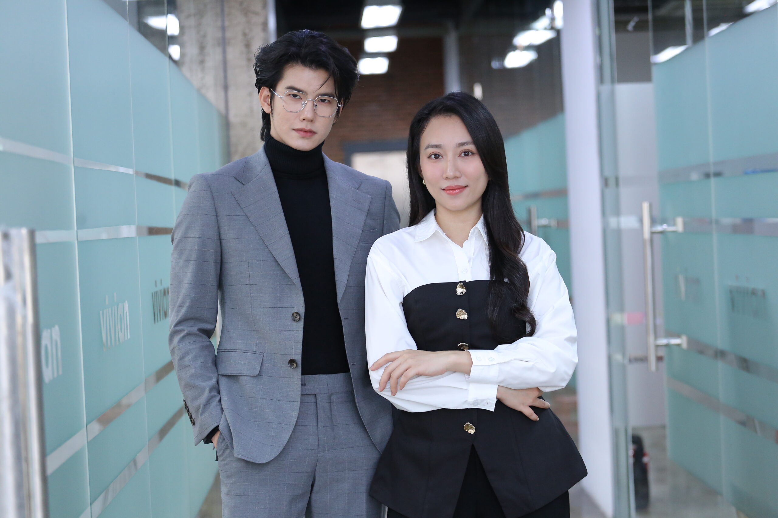 Phim Người thừa kế không danh phận phát sóng lúc 19h trên VTV9 từ thứ Hai đến thứ Năm hàng tuần.