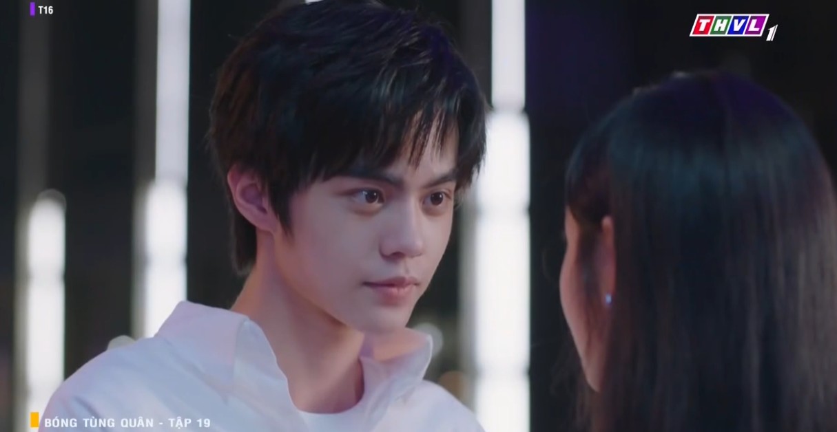 Tập 19 của bộ phim truyền hình Trung Quốc Bóng tùng quân