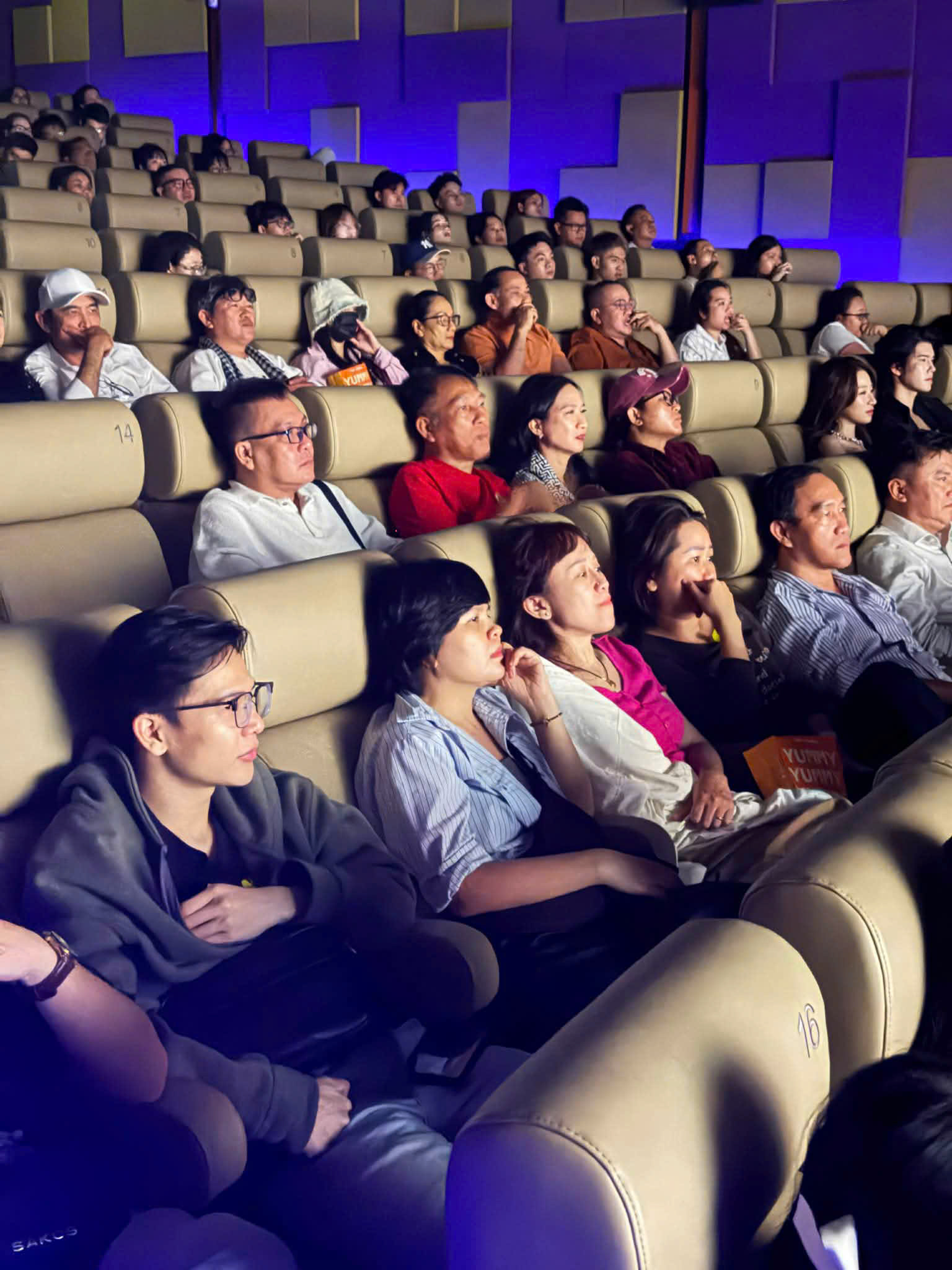 “Phi vụ cuối cùng” được giới chuyên môn đánh giá cao với điểm trung bình 8.2/10, trong đó riêng mục diễn xuất được đánh giá 9.3/10.