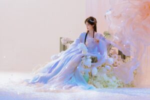 Vẻ đẹp Cúc Tịnh Y