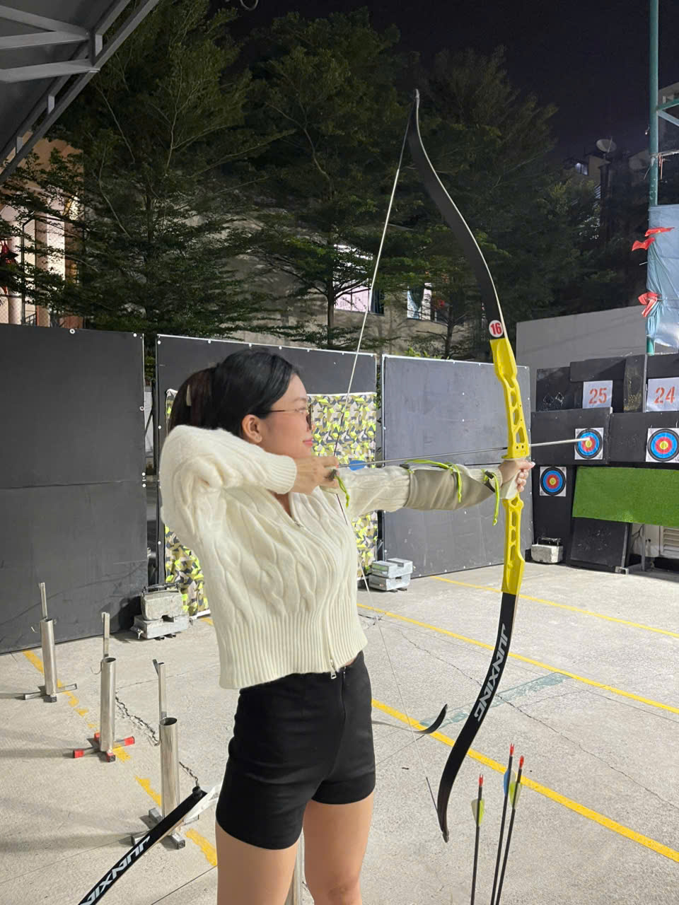 Bắn cung – từ thú chơi thành kỹ năng có chứng chỉ đang hút giới trẻ Sài Gòn