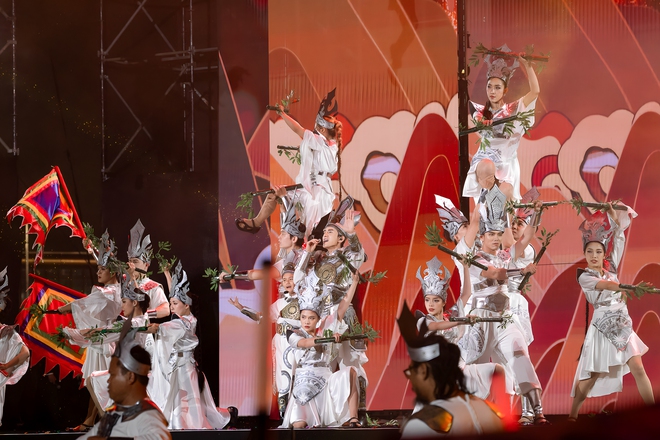 Đan Trường cùng con trai hát Sử ca - Ảnh 2.