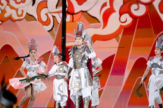 Đan Trường cùng con trai hát Sử ca - Ảnh 5.